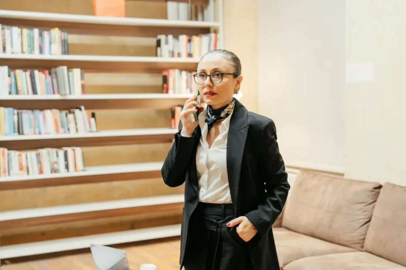 lawyer-calling-hero