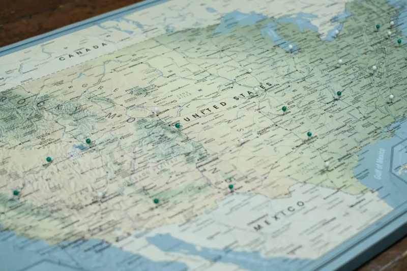 pin-adventure-map-SJvNVEcU5Rc-unsplash